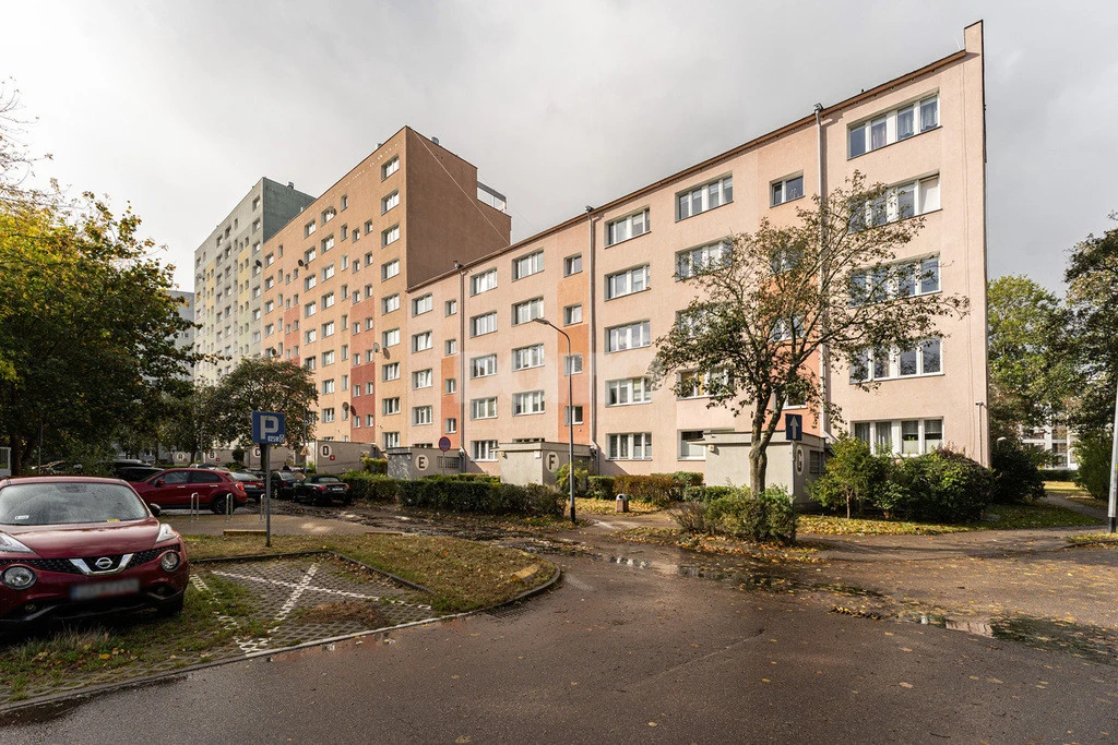 Kawalerka po remoncie | Piękny widok | SKM | Spółdzielcze własn. prawo